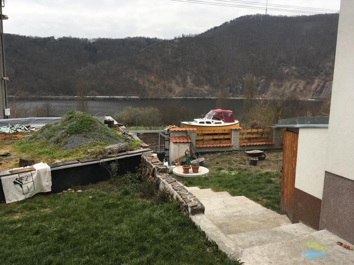 Na Vyhlidce Apartment Vrane nad Vltavou Luaran gambar